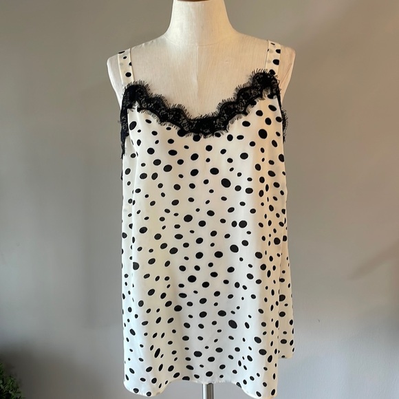 Bar III plus women’s polka dot camisole / tank eyelash lace neckline wht blk 1X - Picture 2 of 12